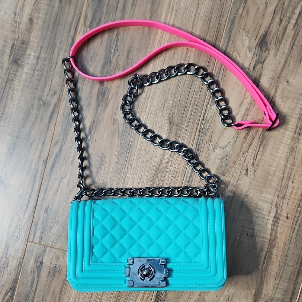 American Jewel Gummy Silicone Quilted Design Women's Crossbody Bag